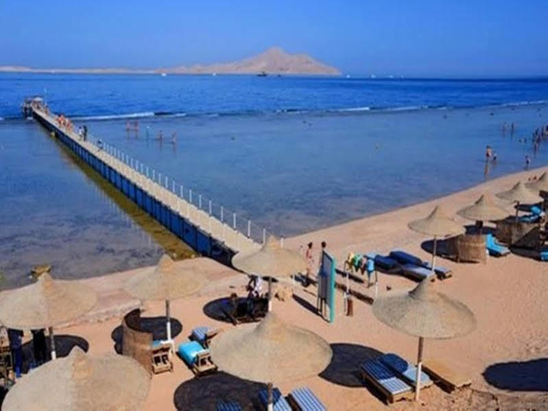 Charmillion Gardens Aquapark Hotell Sharm el-Sheik Eksteriør bilde The pier at the Red Sea Resort