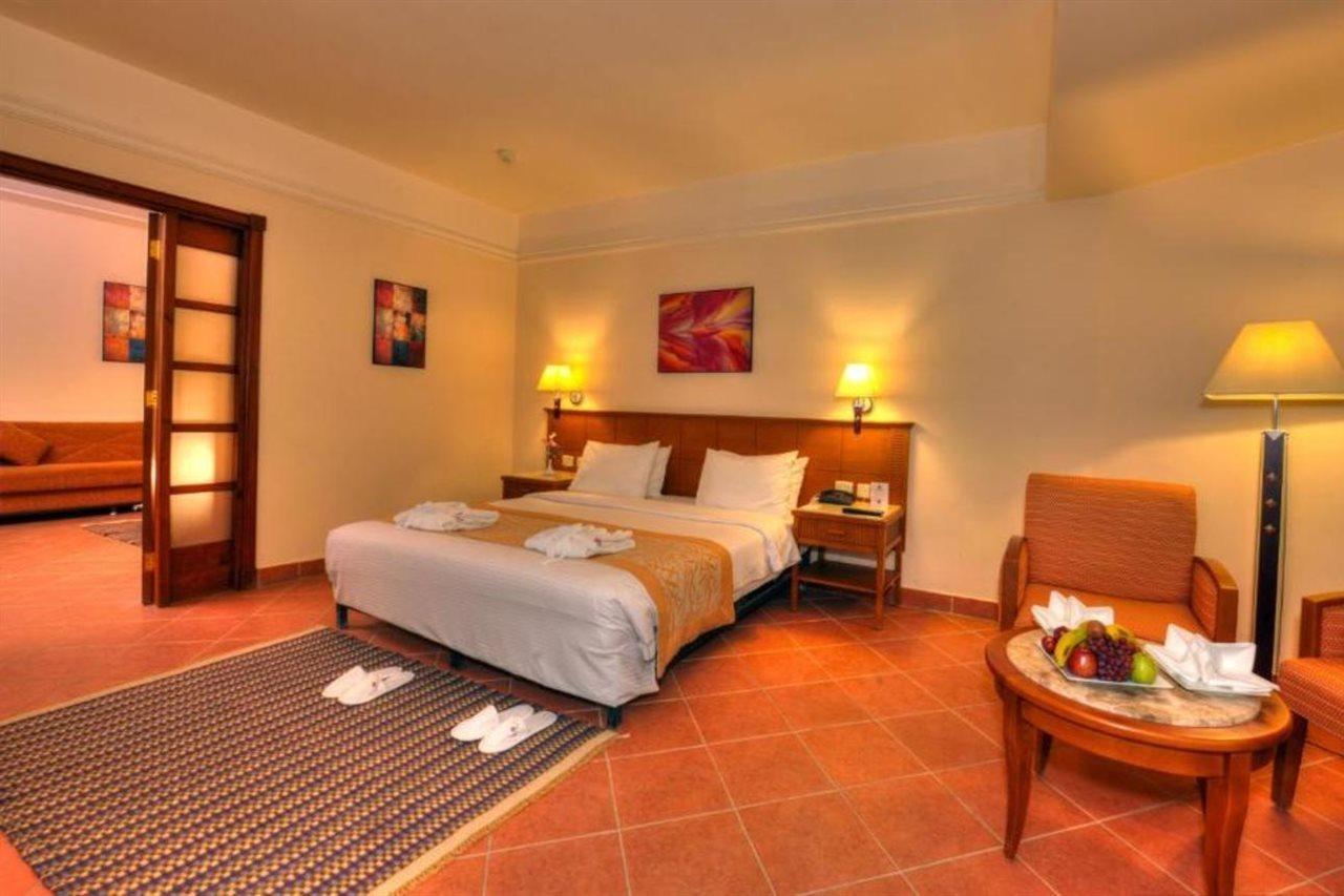 Charmillion Gardens Aquapark Hotell Sharm el-Sheik Eksteriør bilde A room at the hotel